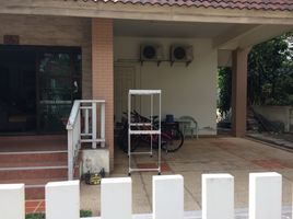 3 Bedroom Villa for rent at Country Home Lake & Park, Surasak, Si Racha, Chon Buri