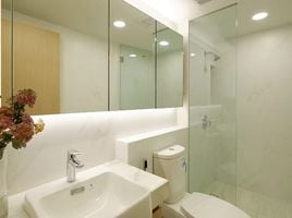 1 Bedroom Apartment for sale at Walden Asoke, Khlong Toei Nuea