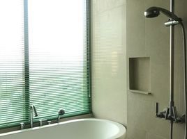 1 Bedroom Apartment for rent at The Emporio Place, Khlong Tan