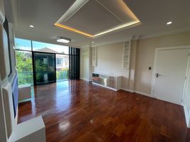 4 Schlafzimmer Villa zu verkaufen im The Grand Bangna-Wongwaen, Dokmai
