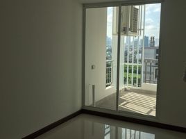 3 Bedroom Apartment for sale at Supalai Prima Riva, Chong Nonsi