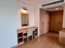 2 Schlafzimmer Appartement zu vermieten im Charoenjai Place, Khlong Tan Nuea