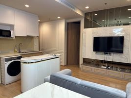 2 Bedroom Apartment for sale at Noble Around Sukhumvit 33, Khlong Tan Nuea