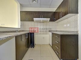 2 Bedroom Apartment for sale at Mazaya 28, Queue Point, Dubai Land