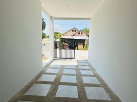 3 Bedroom Townhouse for sale in Rawai, Phuket Town, Rawai