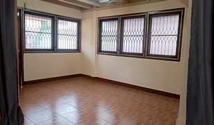 Дом, 2 спальни на продажу в Min Buri, Бангкок Bua Khao Village 