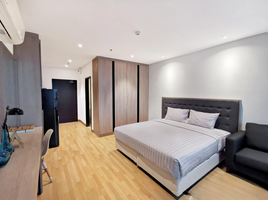 Studio Wohnung zu verkaufen im Le Luk Condominium, Phra Khanong Nuea, Watthana