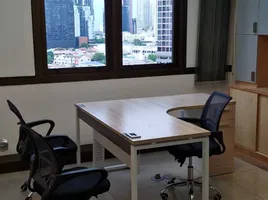 20 m² Office for rent at Green Tower, Khlong Tan, Khlong Toei, Bangkok