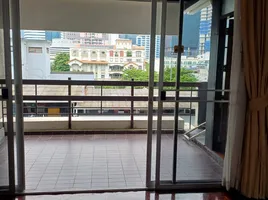 2 Bedroom Apartment for rent at Kannikar Court, Si Lom