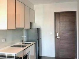 1 Schlafzimmer Appartement zu vermieten im C Ekkamai, Khlong Tan Nuea