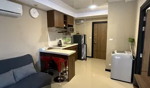 Кондо, 1 спальня на продажу в Раваи, Пхукет Nai Harn Beach Condo