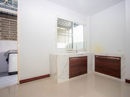 3 Bedroom Townhouse for sale in Chiang Mai, San Sai, Chiang Mai