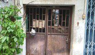 2 Bedrooms Townhouse for sale in Ban Bat, Bangkok 