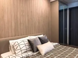 1 спален Кондо в аренду в Ashton Asoke, Khlong Toei Nuea