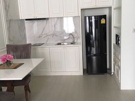 1 Schlafzimmer Appartement zu vermieten im Noble Ploenchit, Lumphini