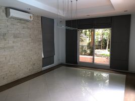 4 Schlafzimmer Haus zu vermieten im Sukhumvit 36 Garden Village, Khlong Tan, Khlong Toei, Bangkok