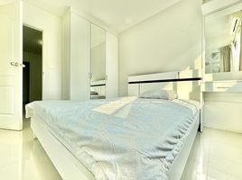 1 Schlafzimmer Wohnung zu verkaufen im Kensington Bearing, Samrong Nuea
