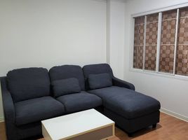 1 Schlafzimmer Wohnung zu vermieten im Lumpini Ville Cultural Center, Sam Sen Nok, Huai Khwang