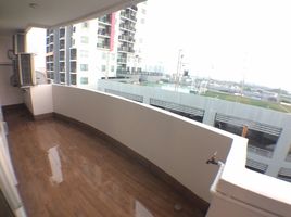 2 Bedroom Condo for rent at Green Peace Mansion, Sam Sen Nai