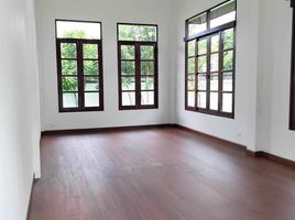 5 Schlafzimmer Haus zu vermieten in Sirindhorn Hospital, Prawet, Prawet