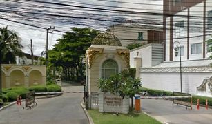 3 Bedrooms Townhouse for sale in Bang Phongphang, Bangkok Baan Klang Krung Grande Vienna Rama 3