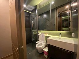 1 Bedroom Condo for rent at The Esse at Singha Complex, Bang Kapi, Huai Khwang, Bangkok, Thailand