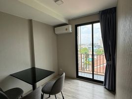 2 Schlafzimmer Appartement zu vermieten im Quintara Arte Sukhumvit 52 , Bang Chak