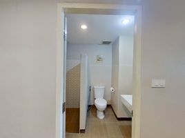 1 Bedroom Condo for sale at Nakornping Condominium, Chang Phueak, Mueang Chiang Mai