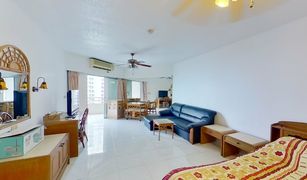 1 Bedroom Condo for sale in Na Kluea, Pattaya Markland Condominium