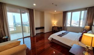 3 Bedrooms Condo for sale in Khlong Tan Nuea, Bangkok Piyathip Place