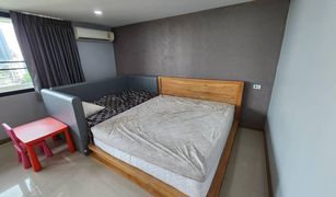 3 Bedrooms Condo for sale in Chong Nonsi, Bangkok The Royal Navin Tower