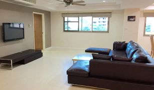 3 Bedrooms Condo for sale in Khlong Tan Nuea, Bangkok Royal Castle