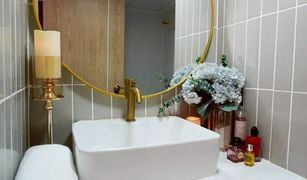 Studio Wohnung zu verkaufen in Thung Phaya Thai, Bangkok Baan Ratchathewi