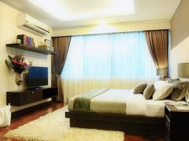 2 Schlafzimmer Wohnung zu vermieten im Ploenruedee Residence, Lumphini