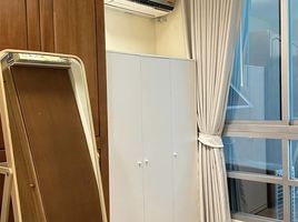 2 Schlafzimmer Appartement zu vermieten im Sathorn House, Si Lom