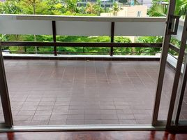 1 Bedroom Apartment for rent at Kannikar Court, Si Lom