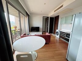 2 спален Кондо в аренду в The Lofts Yennakart, Chong Nonsi