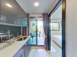 1 Bedroom Condo for sale at Arcadia Center Suites, Nong Prue, Pattaya