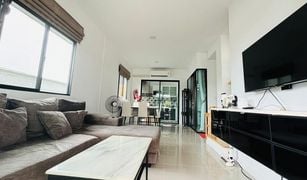 Дом, 2 спальни на продажу в Bang Chan, Бангкок Pruksa Ville 105/1 Ramintra-Phayasuren
