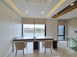 1 Bedroom Townhouse for sale at Altitude Prove - Rama 9, Suan Luang