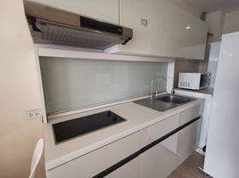 1 Bedroom Condo for rent at Noble Remix, Khlong Tan