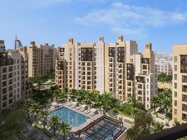 1 Bedroom Condo for sale at Lamaa, Madinat Jumeirah Living, Umm Suqeim, Dubai