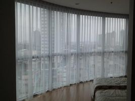 1 Schlafzimmer Appartement zu vermieten im Sky Walk Residences, Phra Khanong Nuea