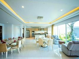 6 Schlafzimmer Villa zu verkaufen in Phuket Town, Phuket, Chalong, Phuket Town, Phuket