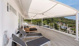 2 Schlafzimmern Penthouse zu verkaufen in Karon, Phuket Kata Ocean View