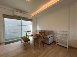 3 Schlafzimmer Reihenhaus zu vermieten im Indy Bangna Ramkhaemhaeng 2, Dokmai