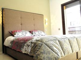 2 Bedroom Apartment for rent at À vendre superbe Appartement entièrement refait et très bien équipé de 80m2 + Balcon 8m2 ,de très haut standing au prestigieux carré Eden en plein cen, Na Menara Gueliz, Marrakech, Marrakech Tensift Al Haouz, Morocco