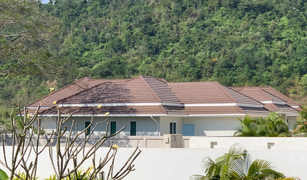 2 Schlafzimmern Villa zu verkaufen in Thap Tai, Hua Hin Woodlands Residences