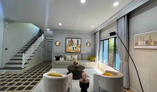 6 chambres Maison a vendre à Hua Mak, Bangkok Setthasiri Krungthep Kreetha 2