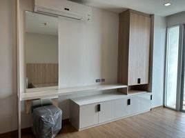 3 Schlafzimmer Appartement zu vermieten im Sky Walk Residences, Phra Khanong Nuea, Watthana